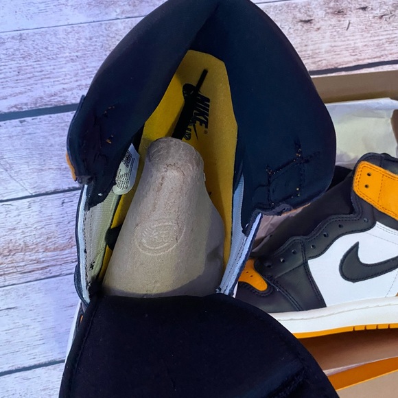 Jordan 1s Taxi - Picture 4 of 6